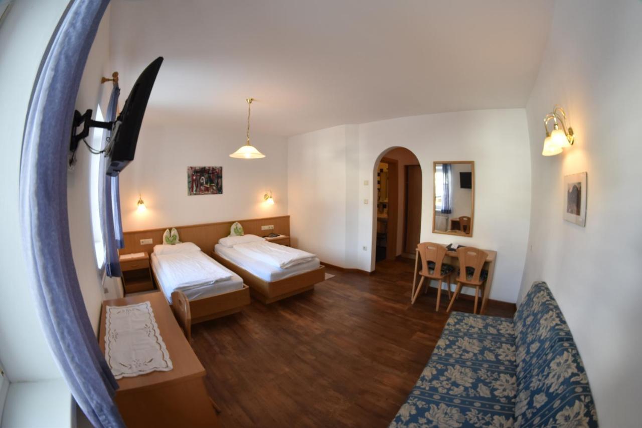Hotel Gasthof Weiherbad Villabassa Exterior photo