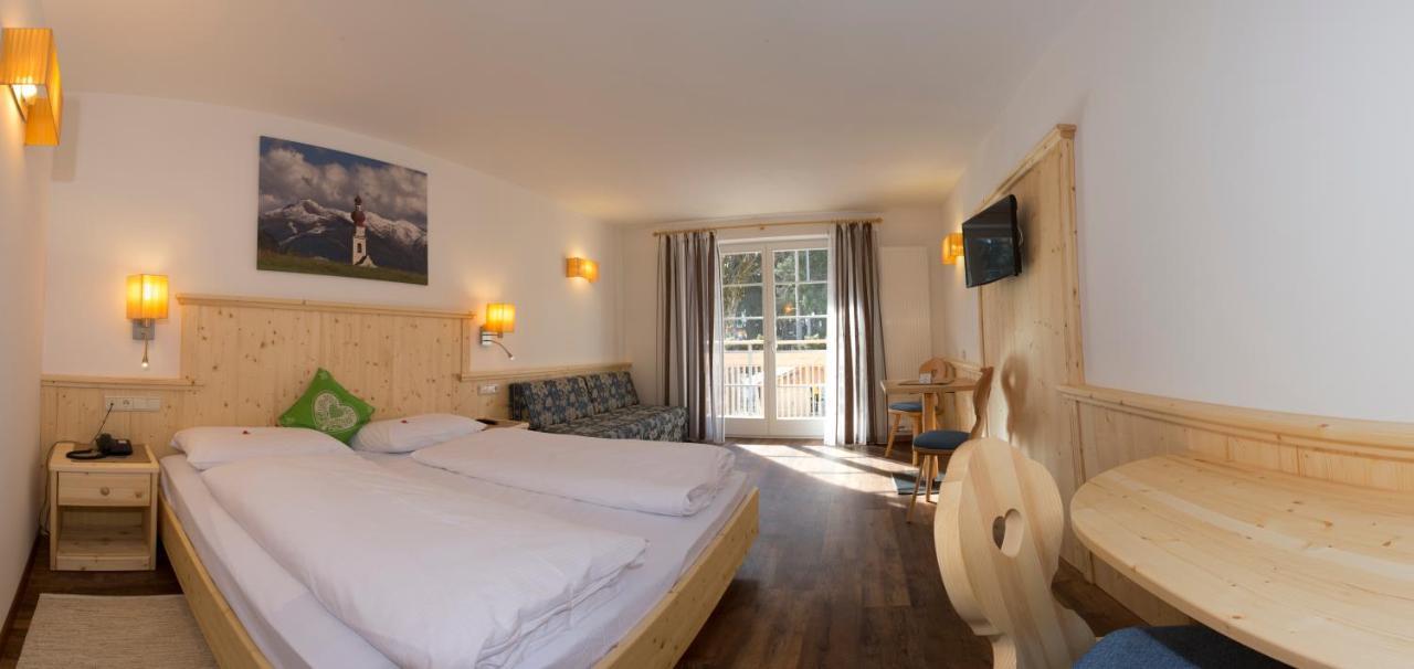 Hotel Gasthof Weiherbad Villabassa Exterior photo